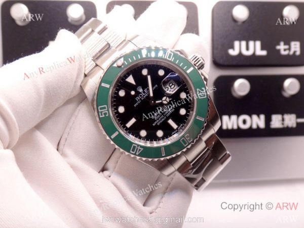 AAA Swiss Replica Rolex Submarimer Kermit 16610LV Watch Real ETA2836