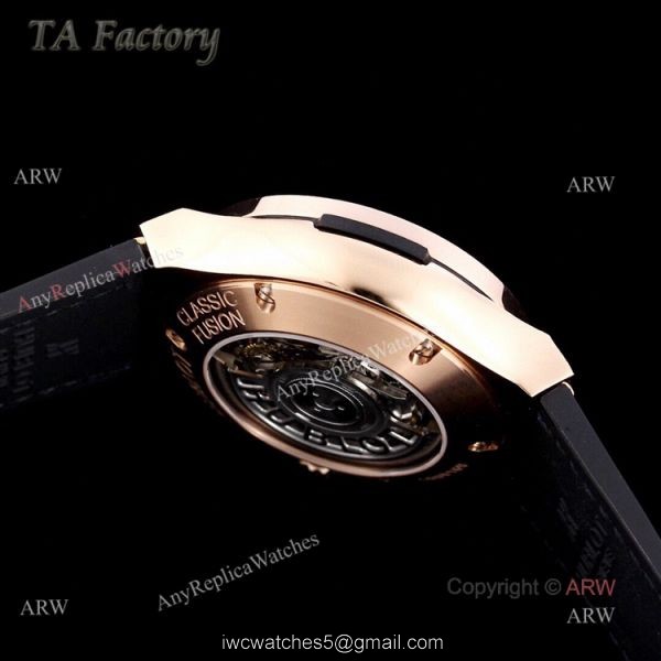 Hublot Big Bang Rose Gold Diamonds Swiss Replica Watches With Blue Diamond Bezel