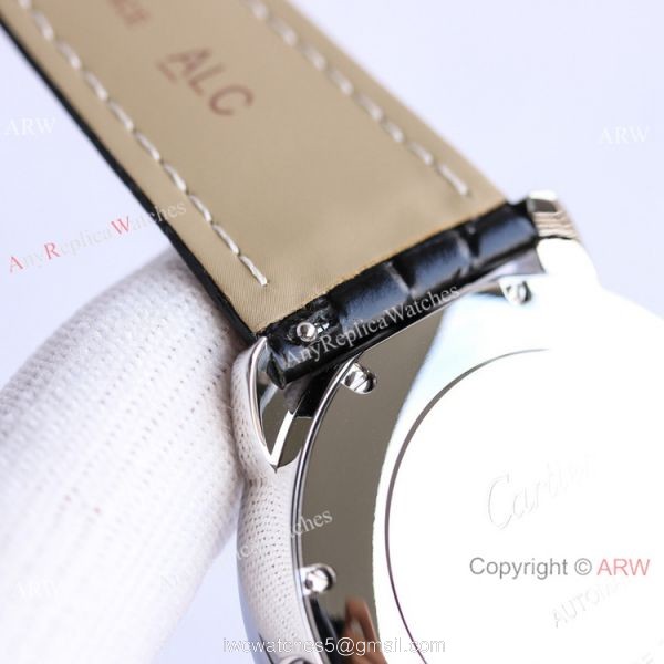 TW Swiss Grade Cartier Ronde Solo de Full Diamond Watch Luxury Cartier Bracelet