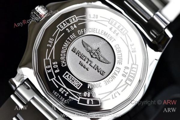GF Factory Breitling Avenger II GMT White DIAL 43mm Watch Super Clone Swiss 2836 Movement