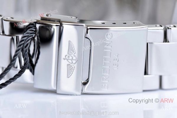 GF Factory Breitling Avenger II GMT Black Arabic Dial Stainless Steel Watch Swiss Grade Replica