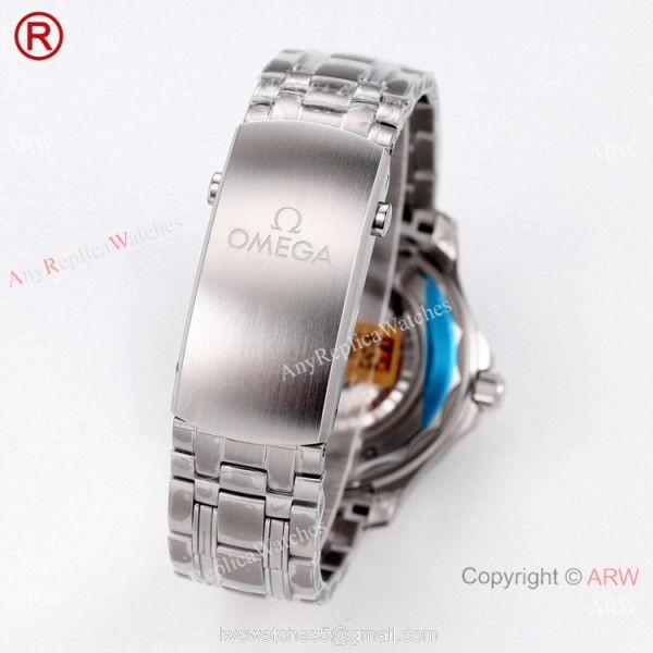 2021 NEW Grade A Replica Omega Seamaster 300m Diver Blue Dial OR Calibre 8800 Watch 42mm
