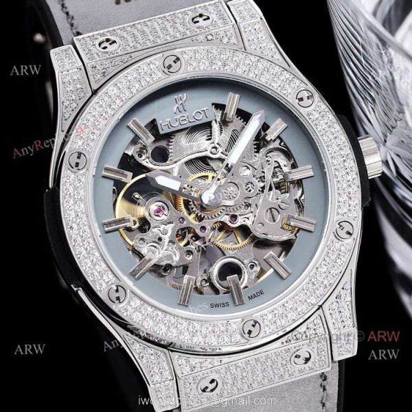 Replica Hublot Big Bang 45mm Skeleton Watch With Diamonds Blue Rubber Band For Men