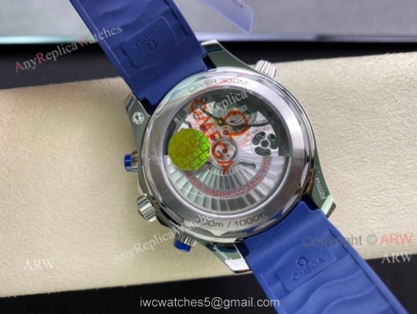 New OM Factory Omega Seamaster Diver 300m Grey Dial Blue Rubber Strap Replica Watch For Men
