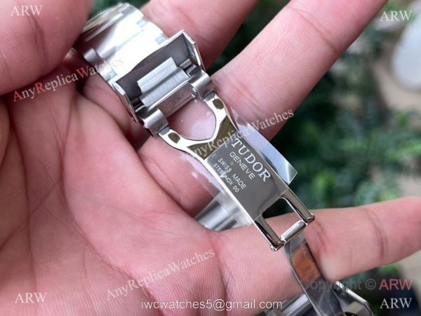Swiss Replica Tudor Black Bay Cal.2824 Stainless Steel Silver Dial Watch 41mm