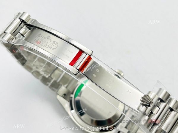 EW Factory V2 Replica Rolex DayDate 40mm 3255 White MOP Dial President Watch with nfc card