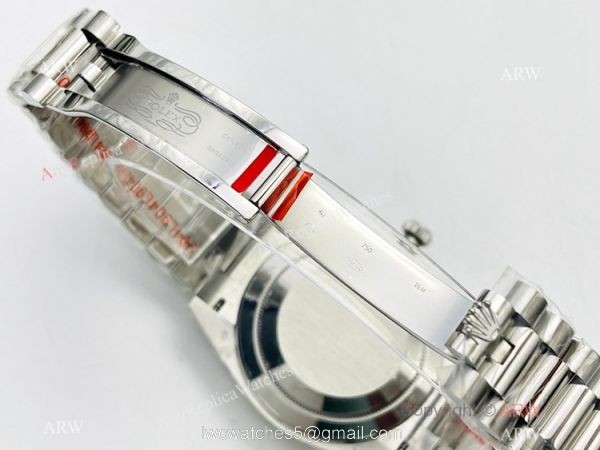 EW Factory V2 Rolex Day-Date 40mm 3255 Bright blue Dial Replica Watch with NFC card