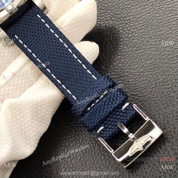 Grade AAA Copy Breitling Avenger II Chronograph 43mm Asian 7750 Watch Silver Case Military Strap