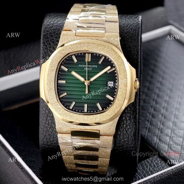 Copy Patek Philippe Nautilus Frosted Gold Watch with Luminous Dial Markers