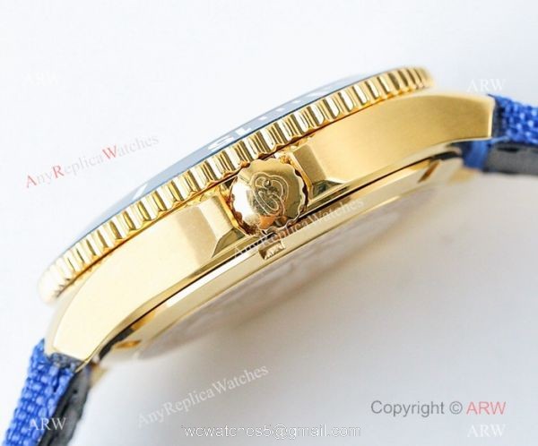 Swiss Breitling Superocean II Mens Watch Yellow Gold Blue Ceramic Bezel Swiss Breitling Superocean II Mens Watch Yellow Gold Blue Ceramic Bezel