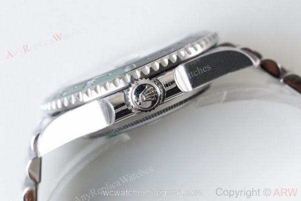 Highest Quality Rolex GMT Master II Swiss ETA GreenBlack Ceramic Watch 126710blro Highest Quality Rolex GMT Master II Swiss ETA GreenBlack Ceramic Watch 126710blro