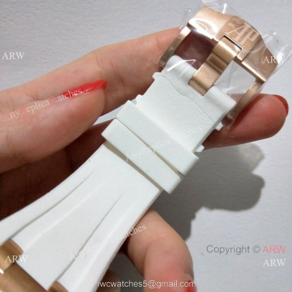 New CopyRoyal Oak Offshore Diver Chronograph 42mm Watch Rose Gold White Dial New CopyRoyal Oak Offshore Diver Chronograph 42mm Watch Rose Gold White Dial