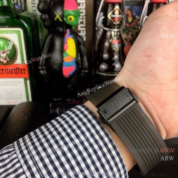 Fake Hublot Geneve Big Bang Black Unico Sapphire VK Chronograph Watch Fake Hublot Geneve Big Bang Black Unico Sapphire VK Chronograph Watch