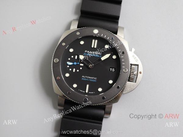 (VS)Panerai Submersible 42MM PAM00683 VS Factory Black Bezel Watch Medium Size (VS)Panerai Submersible 42MM PAM00683 VS Factory Black Bezel Watch Medium Size