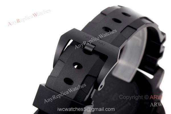 VS Factory New Swiss Replica Panerai Submersible PAM 960 42mm Carbon Watches VS Factory New Swiss Replica Panerai Submersible PAM 960 42mm Carbon Watches