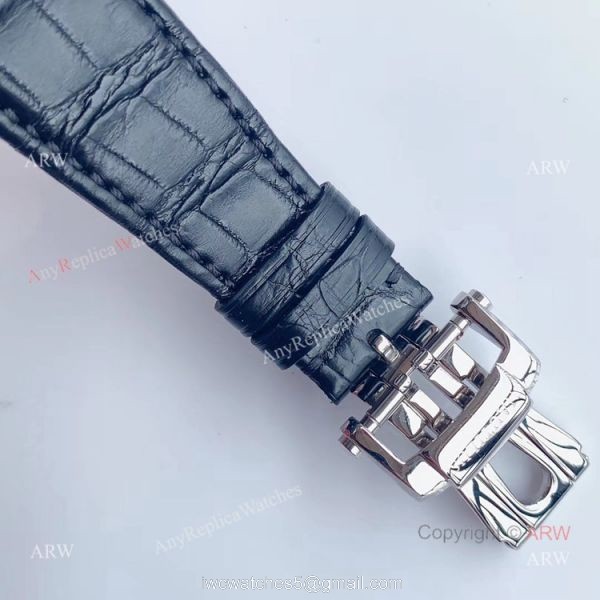 Swiss Replica Patek Philippe Nautilus Watch For Sale White Dial Moonphase Watch Swiss Replica Patek Philippe Nautilus Watch For Sale White Dial Moonphase Watch