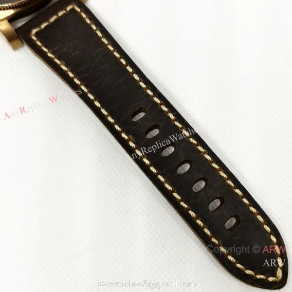 Panerai Luminor Submersible PAM00968 Watch Brass Case Panerai Luminor Submersible PAM00968 Watch Brass Case
