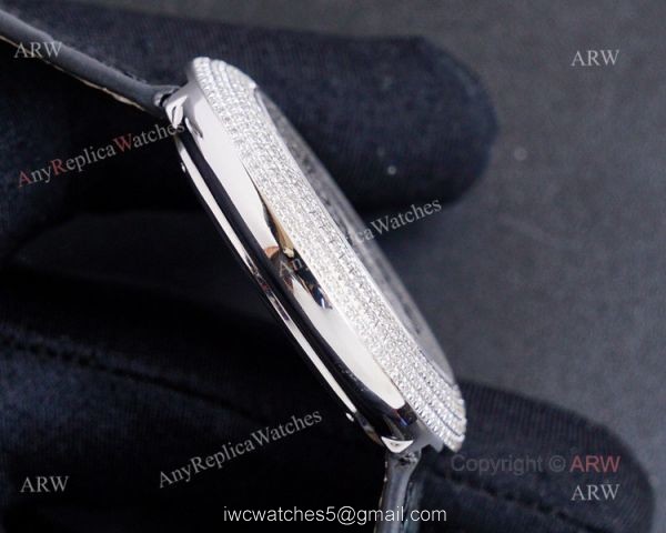 Swiss Grade Cartier Panther Diamonds Cartier Watch Copy Men 44mm Swiss Grade Cartier Panther Diamonds Cartier Watch Copy Men 44mm