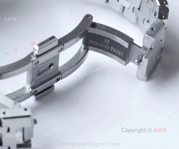 JH Factory Royal Oak Audemars Piguet Replica Watch Blue Chronograph Dial 26331OR JH Factory Royal Oak Audemars Piguet Replica Watch Blue Chronograph Dial 26331OR