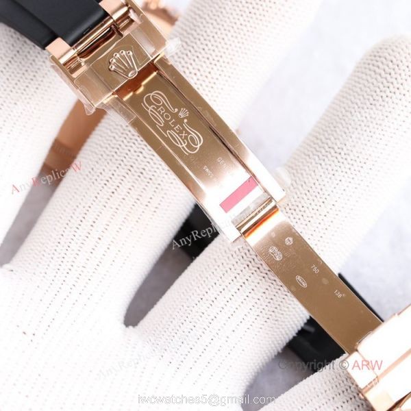 New Rolex Daytona Rainbow Rose Gold Diamond Watches With Oysterflex Strap Top Replica New Rolex Daytona Rainbow Rose Gold Diamond Watches With Oysterflex Strap Top Replica