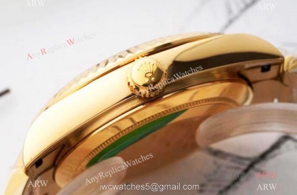 Swiss Grade 1 Copy Rolex Sky-Dweller Yellow Gold 42mm Watch 9001 Movement Swiss Grade 1 Copy Rolex Sky-Dweller Yellow Gold 42mm Watch 9001 Movement