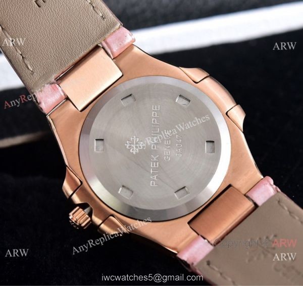 Copy Patek Philippe Nautilus Quartz Watches Rose Gold Women Size Copy Patek Philippe Nautilus Quartz Watches Rose Gold Women Size