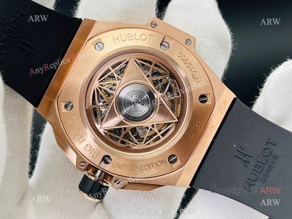 Swiss Replica Hublot Big Bang Sang Bleu Rose Gold Watch For Men With Black Rubber Strap Swiss Replica Hublot Big Bang Sang Bleu Rose Gold Watch For Men With Black Rubber Strap