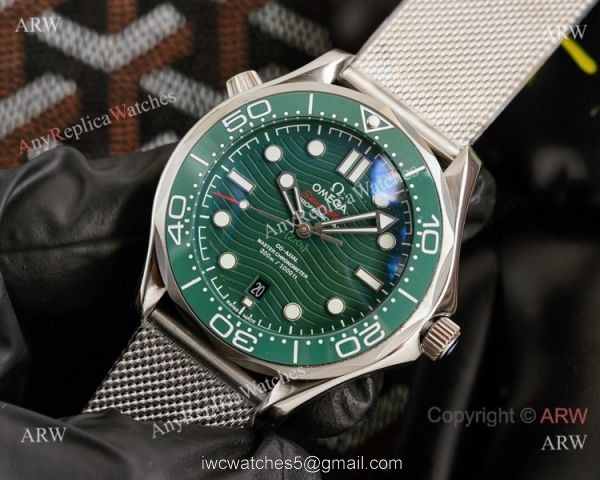2021 New! Replica Omega Seamaster Diver 300M Watch Green Ceramic Bezel 2021 New! Replica Omega Seamaster Diver 300M Watch Green Ceramic Bezel