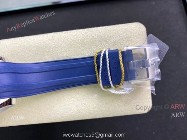 OMF Omega Seamaster Diver 300m Rubber Strap Blue Dial Swiss Replica Watches 44mm OMF Omega Seamaster Diver 300m Rubber Strap Blue Dial Swiss Replica Watches 44mm
