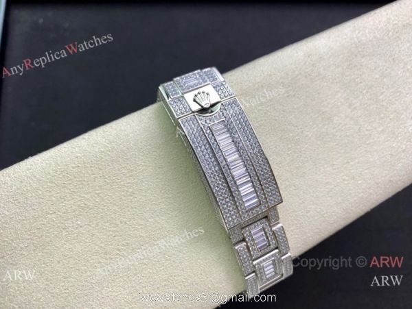 Swiss Replica Rolex Submariner 2836 Iced Out Watch Stainless Steel Black Diamond Bezel Swiss Replica Rolex Submariner 2836 Iced Out Watch Stainless Steel Black Diamond Bezel