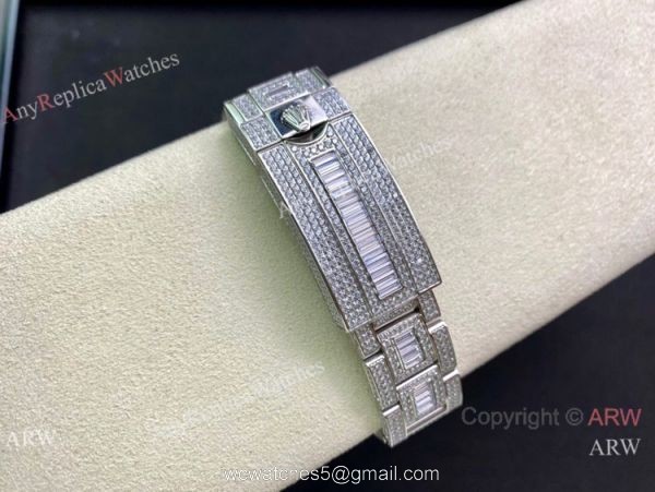 Swiss Replica Rolex Iced Out Submariner Watch 904L Stainless Steel Green Diamond Bezel Swiss Replica Rolex Iced Out Submariner Watch 904L Stainless Steel Green Diamond Bezel