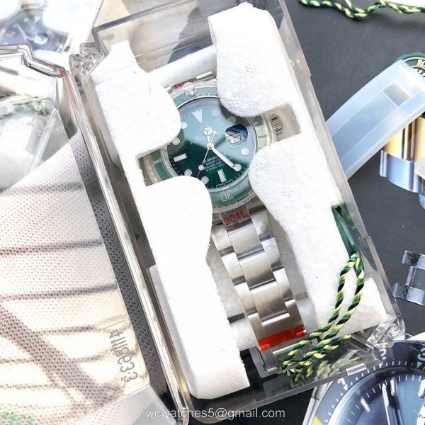 Rolex Submariner Green Dial 40MM Supper Luminous 8215 Watch Rolex Submariner Green Dial 40MM Supper Luminous 8215 Watch