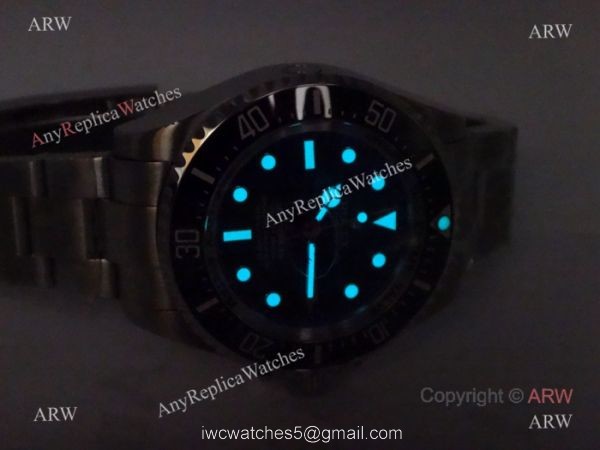 Noob Factory V3 Replica Rolex Deepsea Watch with D-Blue Face Black Ceramic Bezel