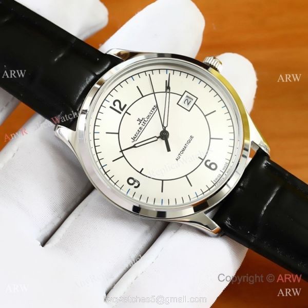 Jaeger-LeCoultre Master Date White Dial Gold Watch 2019 Replica