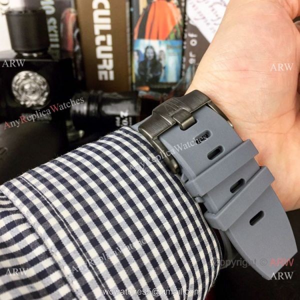 Fake Audemars Piguet Royal Oak Offshore Chrono Watches Red Version