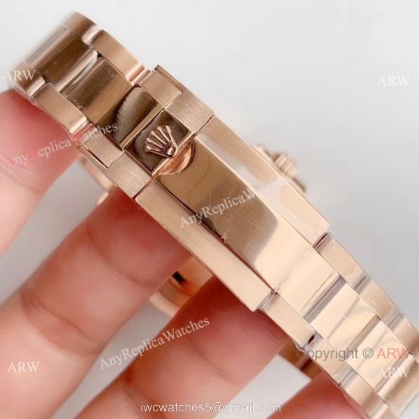 Noob Factory Replica Watches Rolex GMT-Master II Rose Gold watch
