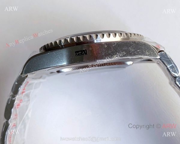 New Rolex GMT-Master II Stainless Steel 116710LN Noob 3135 Replica Watch (V10)