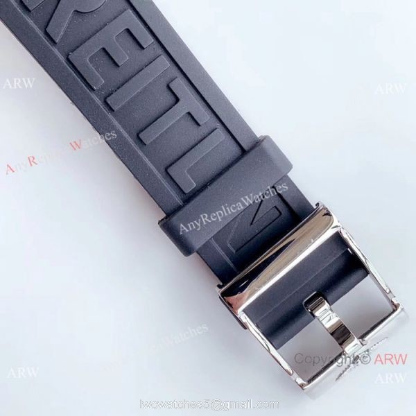 Noob Factory V2 Breitling Avenger II GMT Replica Watch Black Dial Diamond Bezel