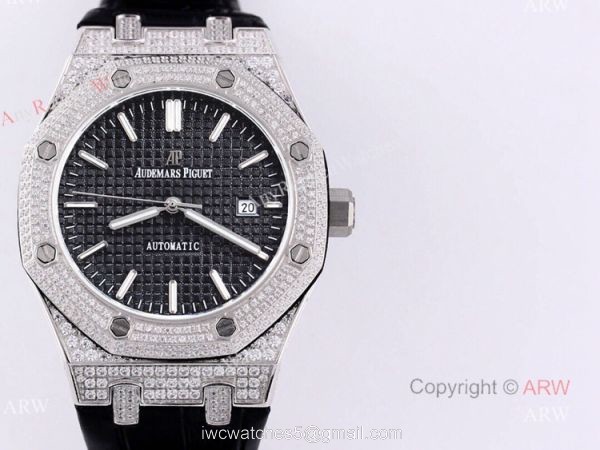 Swiss Audemars Piguet Replica Watch AP Royal Oak Full Diamond Watch