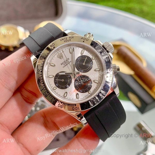 Fake Rolex Daytona Rubber Strap Silver Dial 40mm Wrist