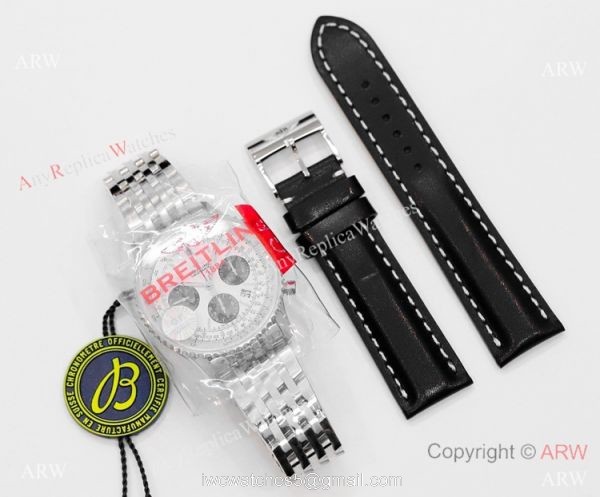GF V2 Replica Breitling Navitimer B01 Chronograph Watch Panda Dial Best 1:1 Watches
