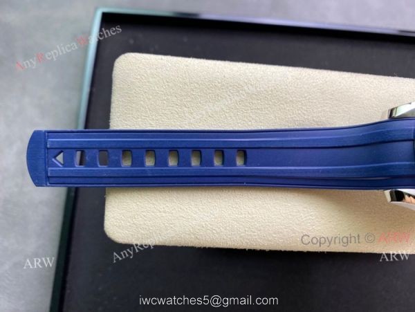 OMF Omega Seamaster Diver 300m Rubber Strap Blue Dial Swiss Replica Watches 44mm