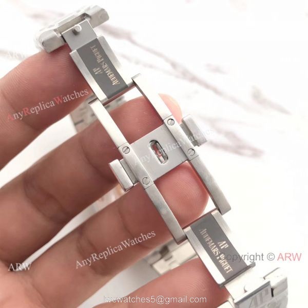 Replica Audemars Piguet Royal Oak Stainless Steel Watch 39mm Black Dial