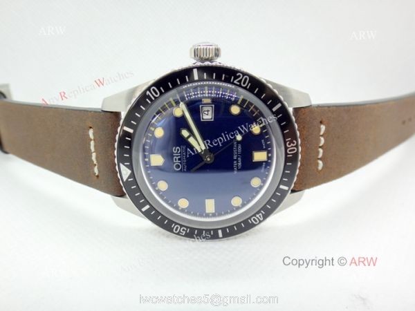 Swiss Grade Fake Oris 2836 Watch SS Dark Blue Dial Black Bezel