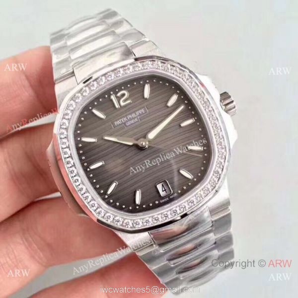 (PPF)Swiss Replica Patek Philippe 7118 Ladies Nautilus Watch Diamond bezel