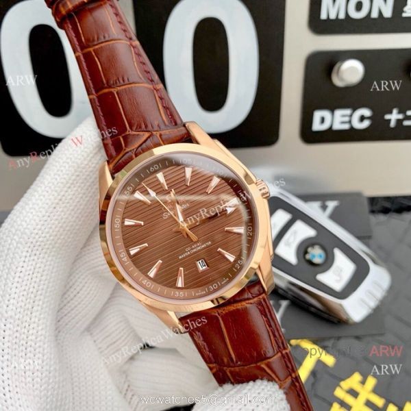 Omega Seamaster Aqua Terra Swiss 8900 Watch Rose Gold Bezel