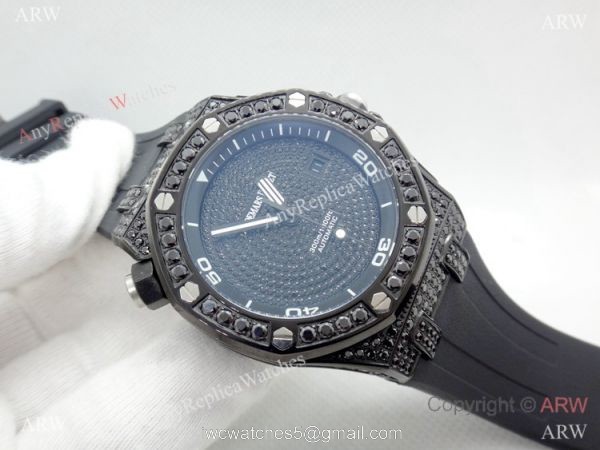 AAA Replica Audemars Piguet Iced Out Watch / Royal Oak Offshore Diver All Black