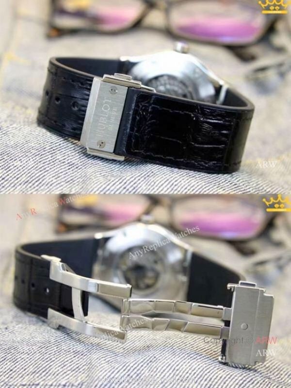 Best ARW Replica Watches Hublot Classic Fusion Iced Out Watch