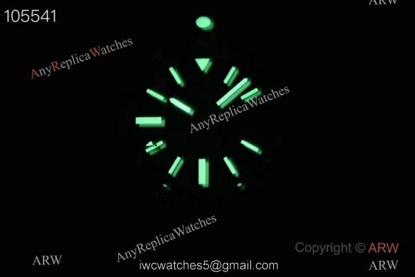 Replica Breitling Avenger II GMT 2836 SS Black Dial Watch GF Factory