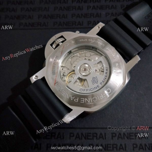Copy Panerai Submersible Rubber Strap Black Dial PAM305 Men Watch
